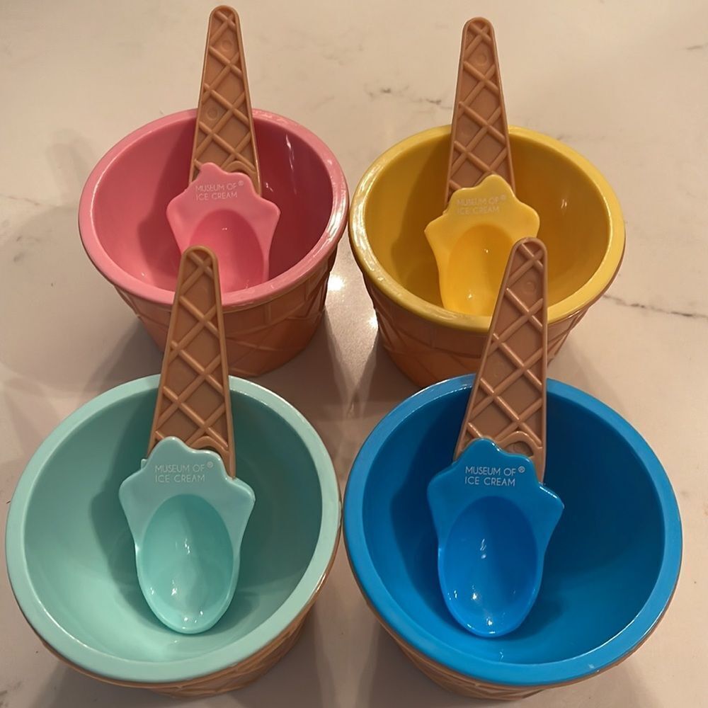 Museum of Ice Cream Bowl and Spoon Set (4)